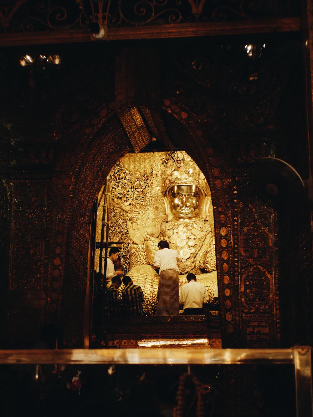Maha Myat Muni Buddha Image