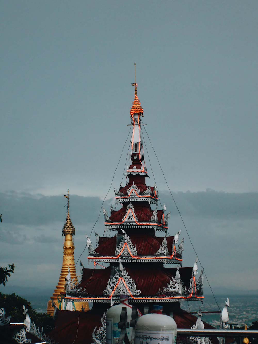 Neon on Pagoda
